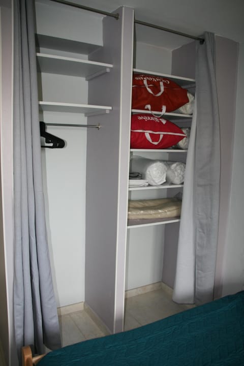 2 bedrooms, iron/ironing board