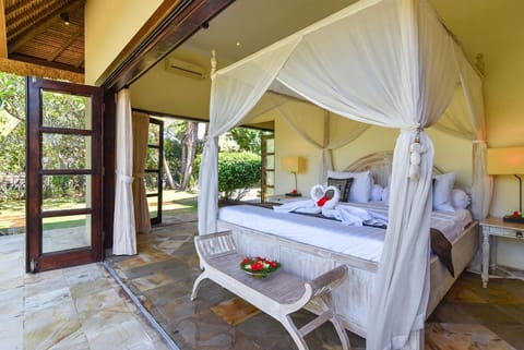 1. BEDROOM & BATHROOM