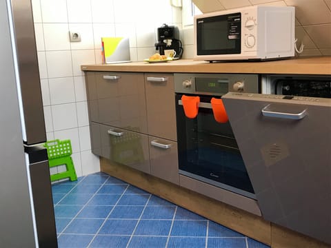 Kitchen is fully equipped