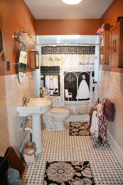 Hall Bathroom