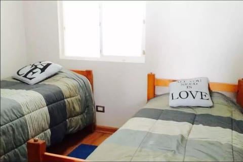 2 bedrooms, iron/ironing board, internet, bed sheets