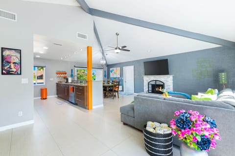 1st Livingroom Dining Kitchen