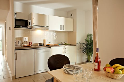 Make a tasty meal in your own kitchen!