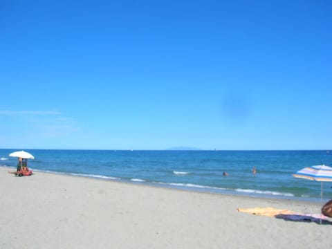 Beach nearby, sun loungers