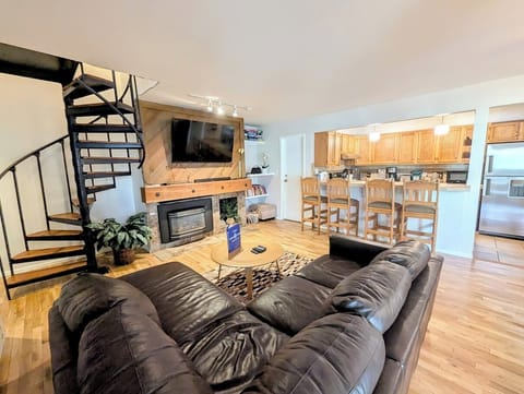 Charming mountain condo in West Keystone