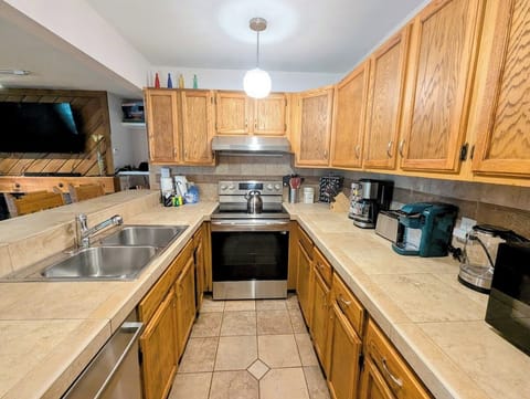 Fully equipped kitchen