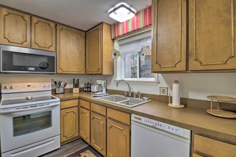 Kitchen | Cooking Basics | Keurig Coffee Maker