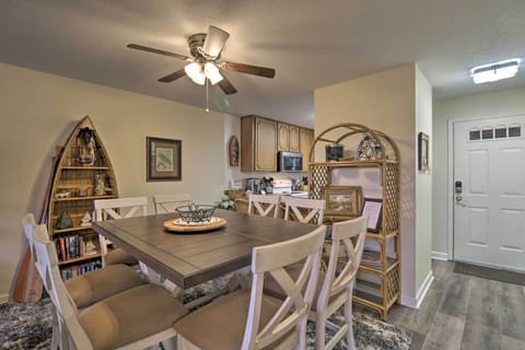 Dining Area | Dishes & Flatware Provided