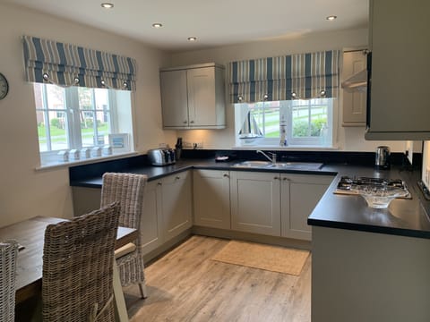 Fully equipped kitchen