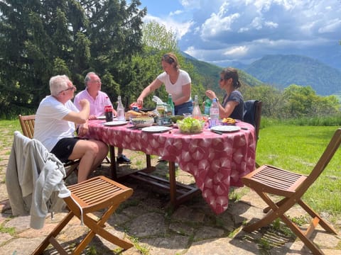 Terrasse pour les repas