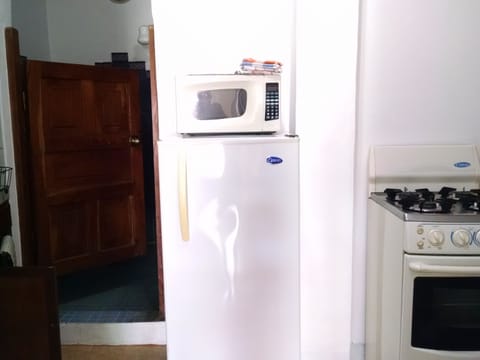 Microwave, oven, stovetop, coffee/tea maker