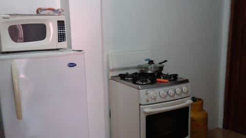 Microwave, oven, stovetop, coffee/tea maker