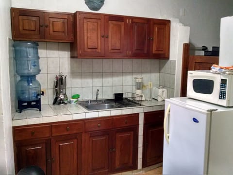 Microwave, oven, stovetop, coffee/tea maker