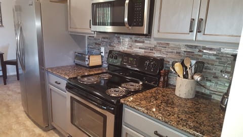 All new appliances and fixtures