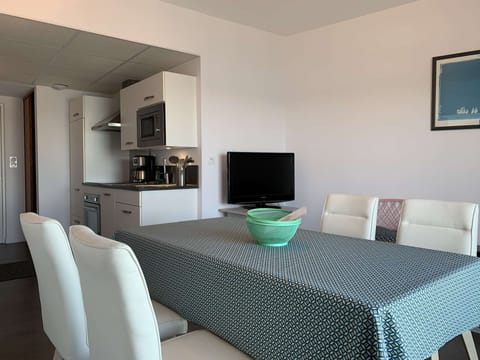 Superb apartment VERY BEAUTIFUL SEA VIEW in PERROS-GUIREC Apartment in Perros-Guirec