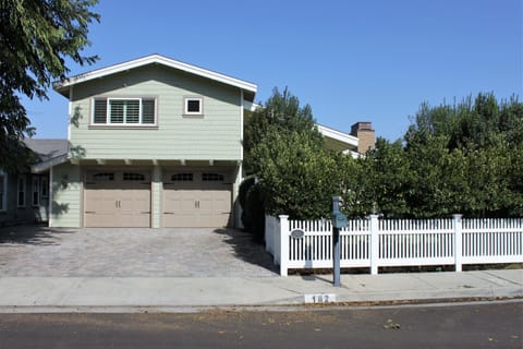 Front of house, plenty of parking, fully enclosed yard, private and peaceful