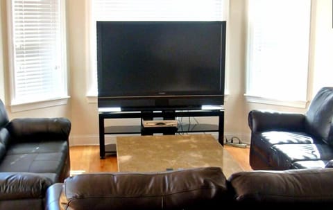 Smart TV, fireplace, video games, DVD player