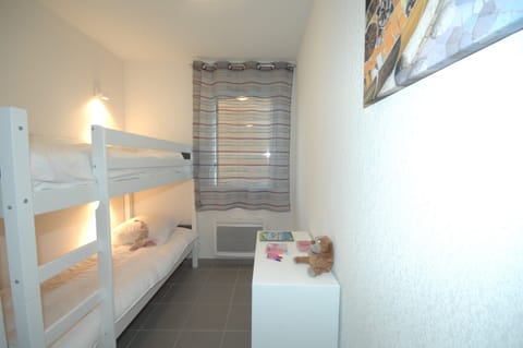 2 bedrooms