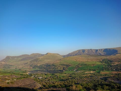 Surrounding area | Eithinog Ganol, Penygroes, near Caernarfon