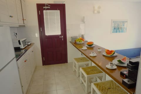 Seaview equipped kitchen of ground floor Playera bungalow