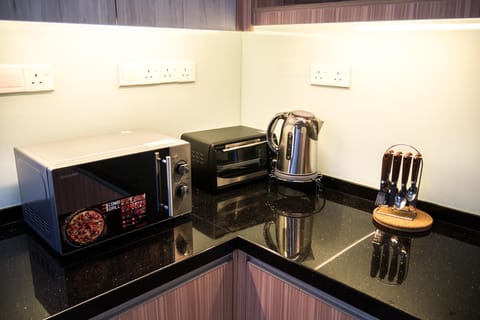 Fridge, microwave, stovetop, electric kettle