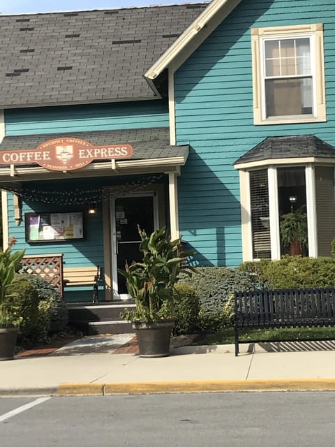 Coffee Express- 5 minute walk!