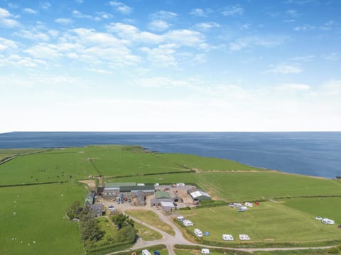 Setting | Porthysgaden, Tudweiliog, near Pwllheli