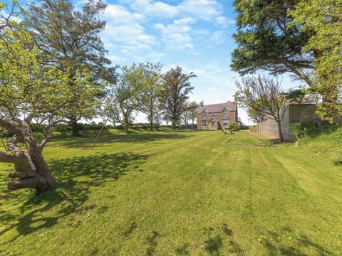 Garden | Porthysgaden, Tudweiliog, near Pwllheli