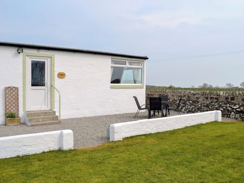 Ideally located detached cottage | Mid Bishopton Cottage - Mid Bishopton Farm Cottages, Whithorn