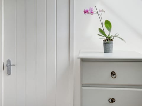 En-suite | Swallows Nest, Near Cirencester