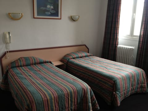 36 bedrooms, iron/ironing board, free WiFi, bed sheets