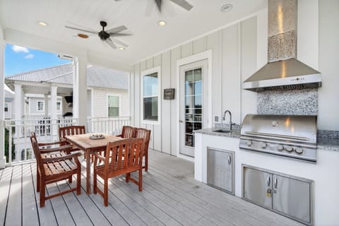 Aqua Paradise - Rosemary Beach - Outdoor Dining & Grill