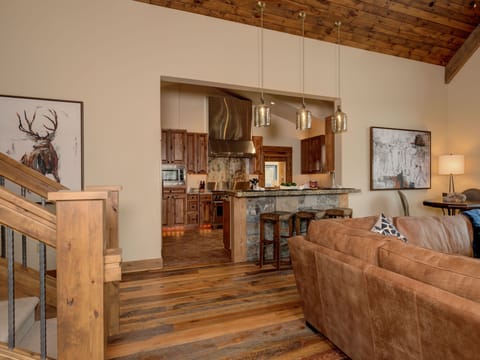 Cowboy Heaven Luxury Suite 3C, Kitchen, 1