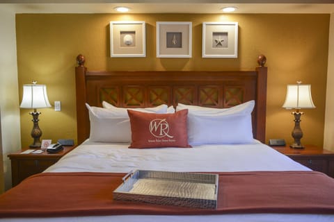 In-room safe, iron/ironing board, WiFi, bed sheets