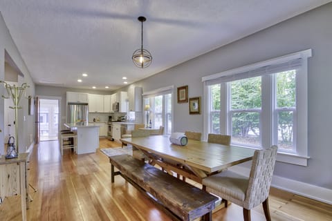 Dinning table seats 10