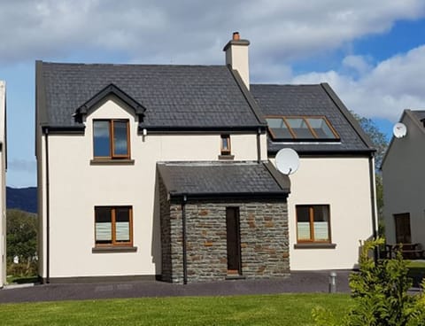 ( the nice holiday home "Gairdín Beithe" 10 Sneem LV )