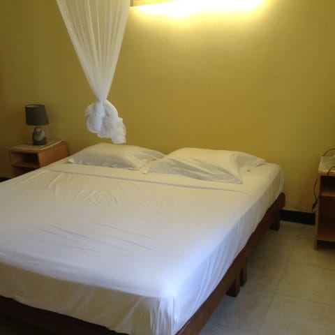 2 bedrooms, in-room safe, iron/ironing board, free WiFi