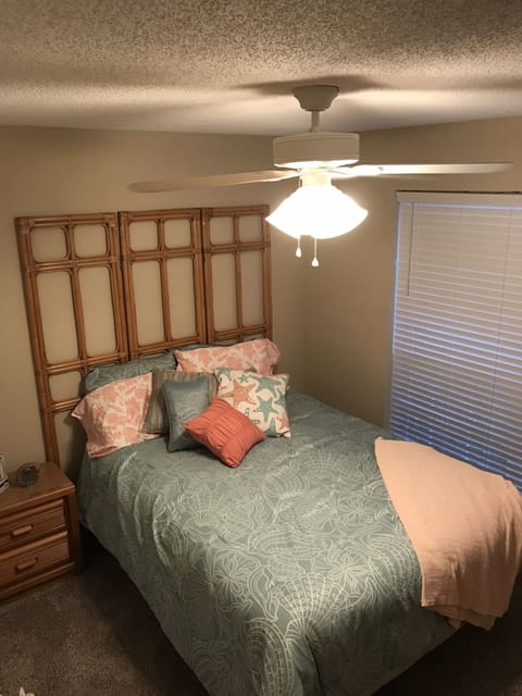 1st extra bedroom 