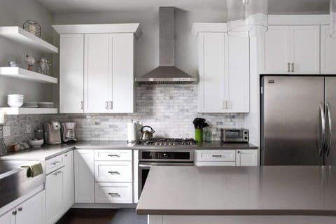 1st FL | Kitchen | Plenty of refrigerator and freezer space.