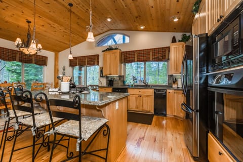 Functional Kitchen and Island, All Stocked Meeting Our TAP Inventory List