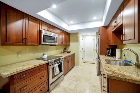 Great kitchen space to prepare you meals during your stay!