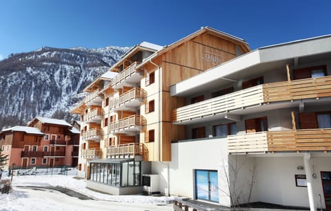 The residence is located in Serre Chevalier, a ski resort that offers one of the largest skiing areas in Europe