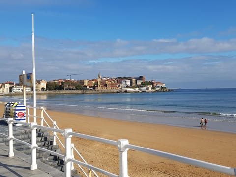 Beach nearby, sun loungers