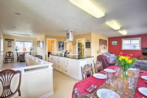 Waldport Vacation Rental | 1BR | 1BA | 1,000 Sq Ft | Stairs Required