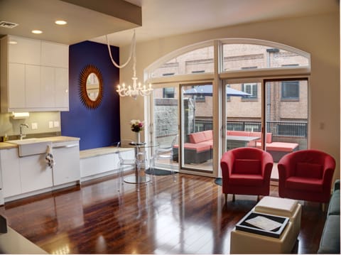 Recently renovated loft in the heart of the  Pearl District.
