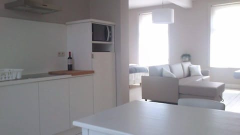 View from the open kitchen to the livingroom