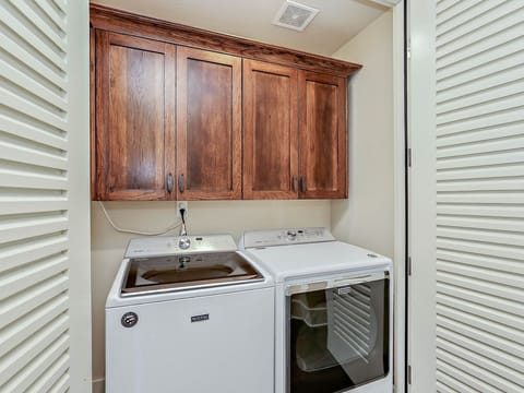 New oversize washer and dryer in unit purchased Aug 2019.
