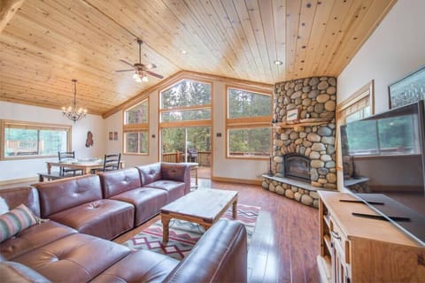 This inviting home could be your Tahoe Donner Getaway!