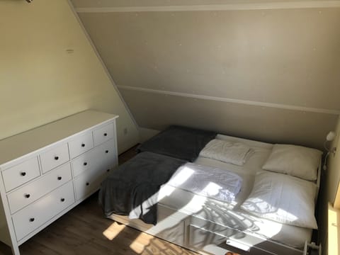 2 bedrooms, free WiFi