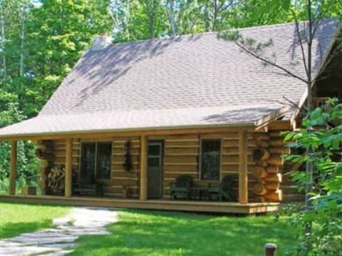 Authentic Door County log cabin, built lovingly with local timber.